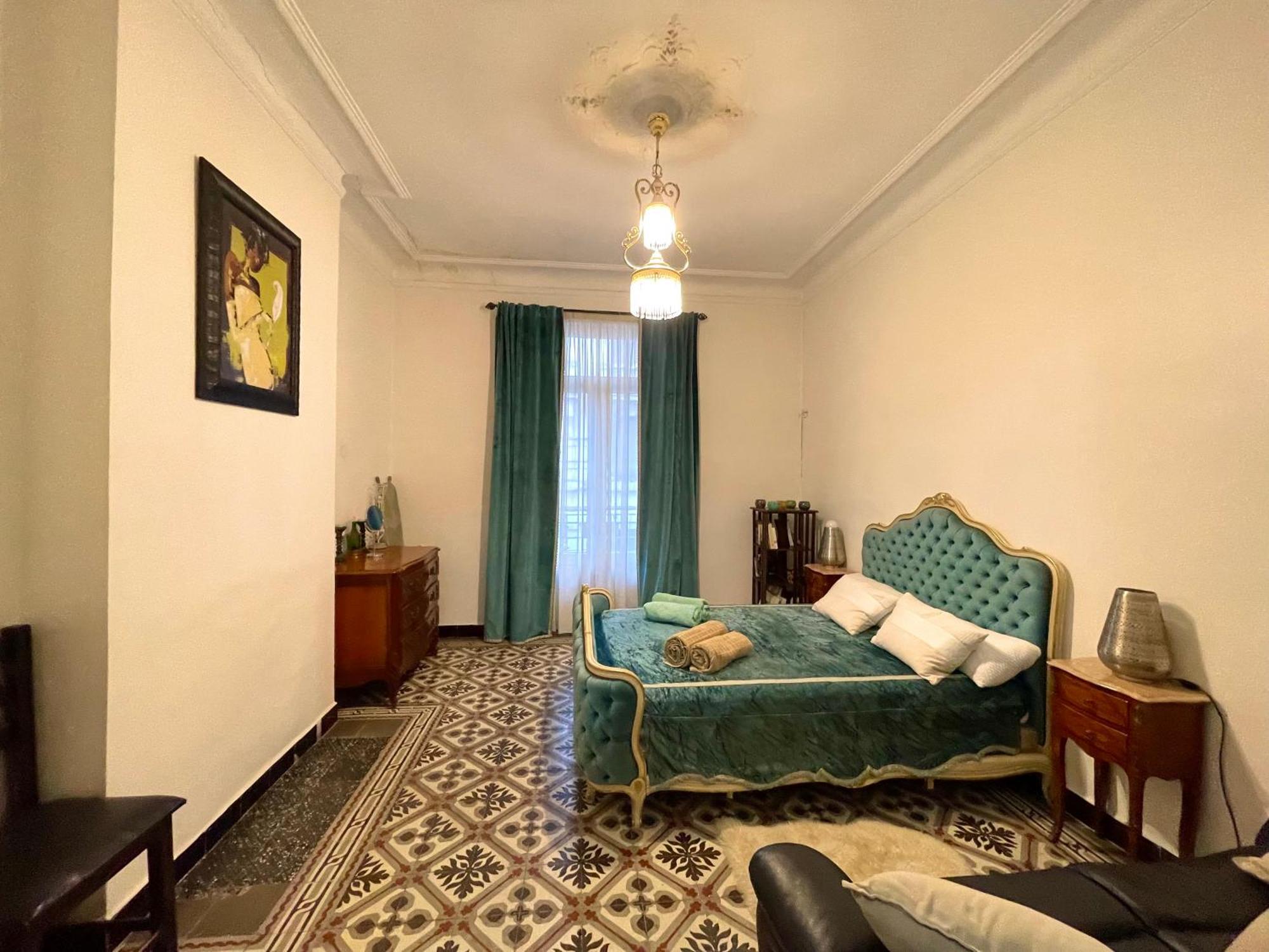 Appartement Dans Immeuble Haussmanien Algiers Екстериор снимка